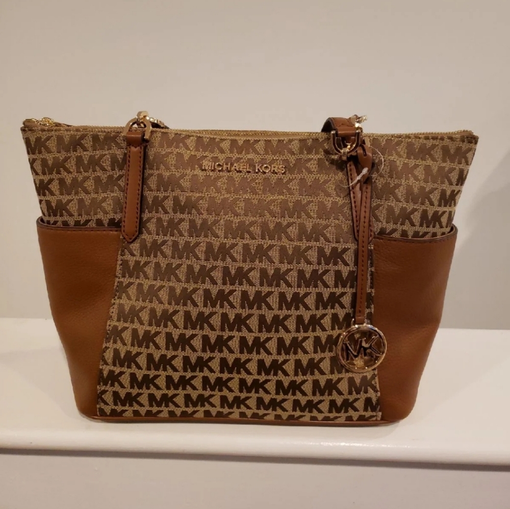 NWT Michael Kors Beige Tote Bag Retails $398